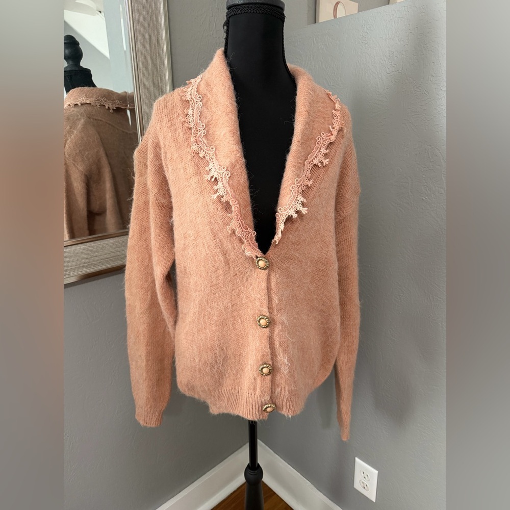 VTG Fashion Ferza Coquette Cottagecore Romantic Crochet Trim Pink Cardigan